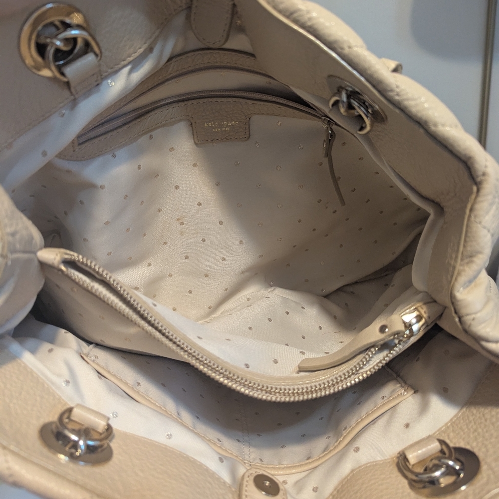 Kate Spade Quilted Tan Shoulder Bag Like New - Picture 11 of 12